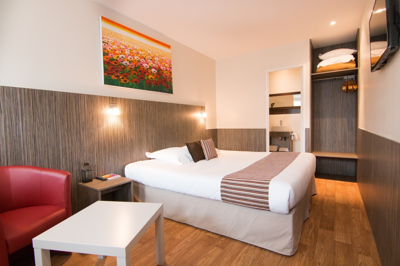 hotel-le-lodge-les-chambres-table